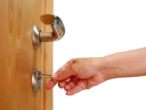 Miami Lock Master Miami, FL 305-908-3099 - emergency-unlock-service